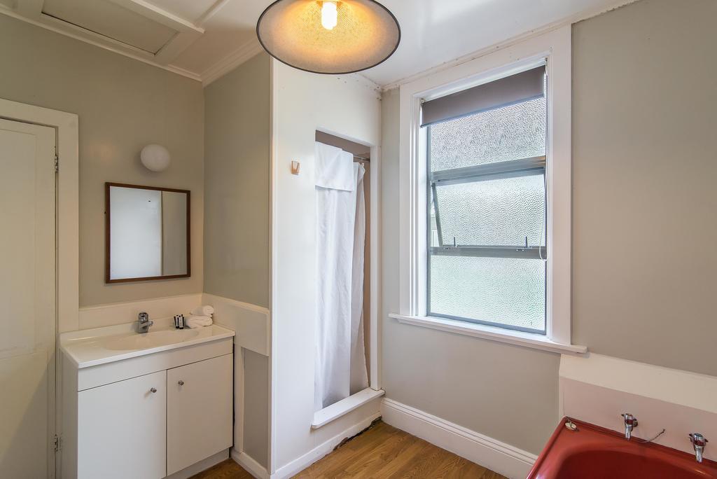 Dupont Motels Lower Hutt Εξωτερικό φωτογραφία